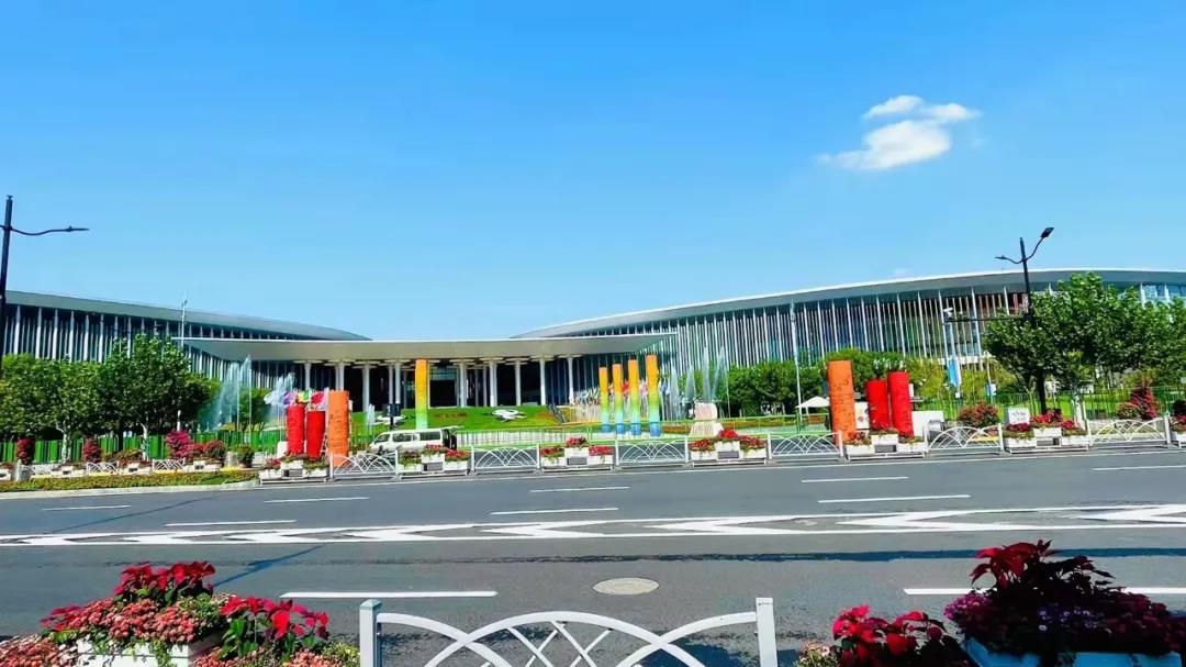 走進上(shàng)海(hǎi)進博會(huì)，走進赤壁青磚茶國(guó)際（上(shàng)海(hǎi)）體(tǐ)驗館